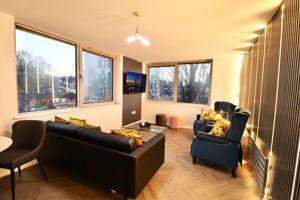 Photo 17- click for photo gallery